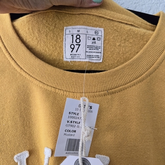 1879‎ Illinois XL Crew Neck Mustard Sweatshirt NWT - Picture 4 of 5